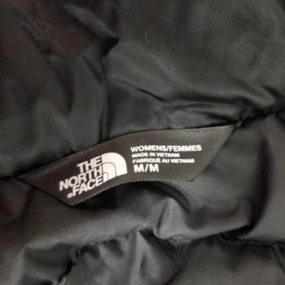 The North Face Women’s M Aconcagua 550 Goose Down Vest - Picture 6 of 6